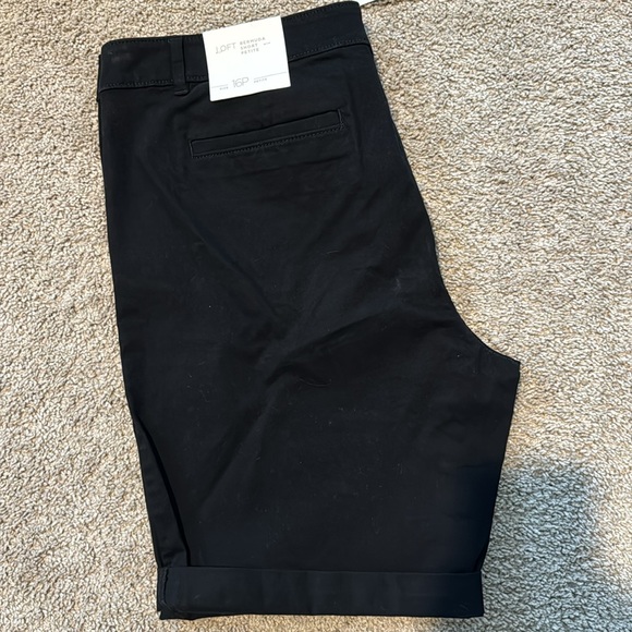 LOFT | Bermuda Shorts - Picture 3 of 5